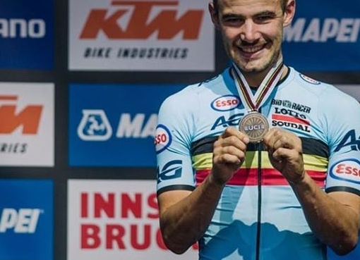 Бельгиец Кампенартс установил новый мировой рекорд в часовой гонке