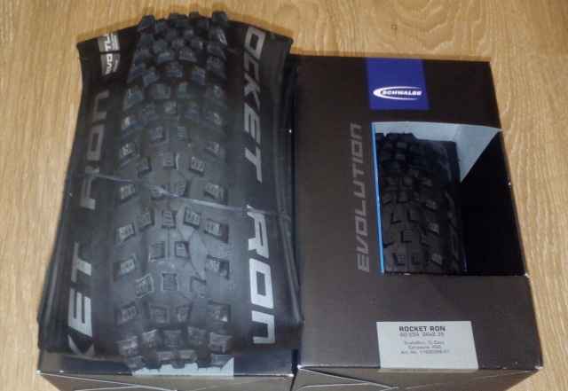 Покрышки Schwalbe Rocket Ron EVO MTB 26-2.35