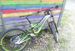 Specialized demo 8