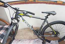 Велосипед giant 27.5