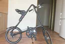 Strida EVO3 чёрного матового цвета