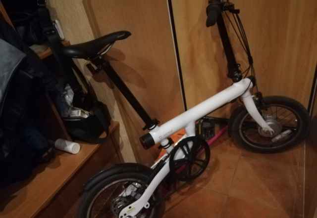 Xiaomi QiCycle белого цвета