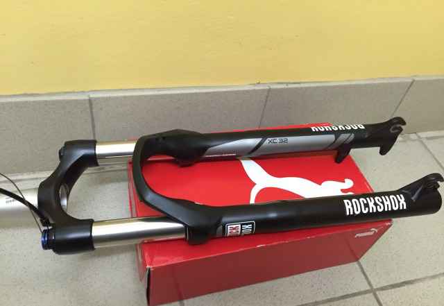 Вилка RockShox XC 32 TK Solo Эйр 29 конус