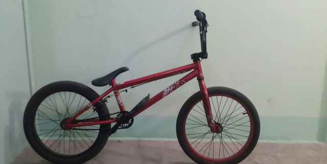 BMX Mirraco Axium