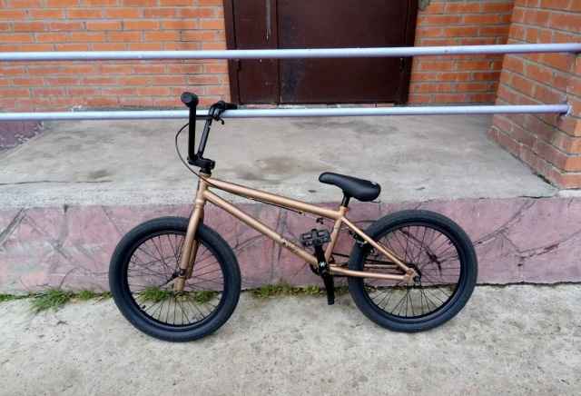 BMX Mongoose L100