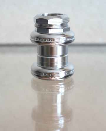 Tange Seiki Levin NJS