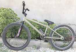 BMX Mongoose level-24 pro