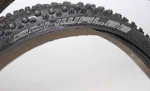 Покрышка зимняя шипованная Schwalbe Ice Spiker 26"