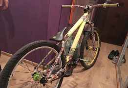 Commencal 2013 absolut al l Неон