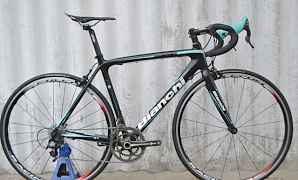 Шоссейный спортивный велосипед Bianchi