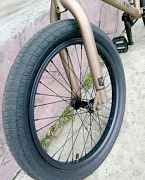 BMX Mongoose L100