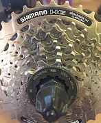 Shimano втулка задняя + кассета