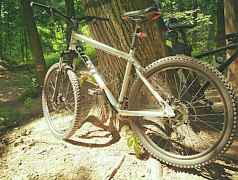 Велосипед Giant 26er (гидравлика,rock shox,deorext