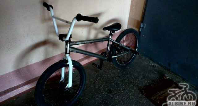 Продаю BMX haro 200.3