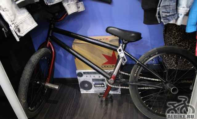 OLD skool wethepeople (RedBlack )