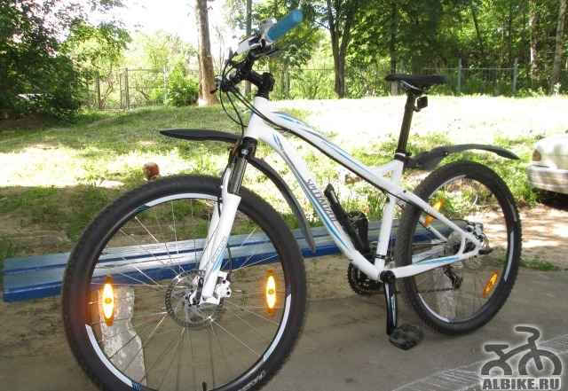 Specialized myka спорт disc 26 (2013) рама M (17")