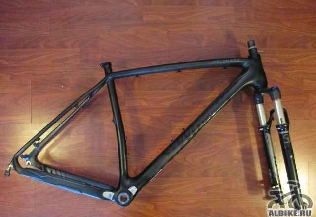 В продаже Carbon S работает Stumpjumper 29er Rock