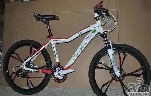 Горный велосипед ферари FT-5 на литых дисках