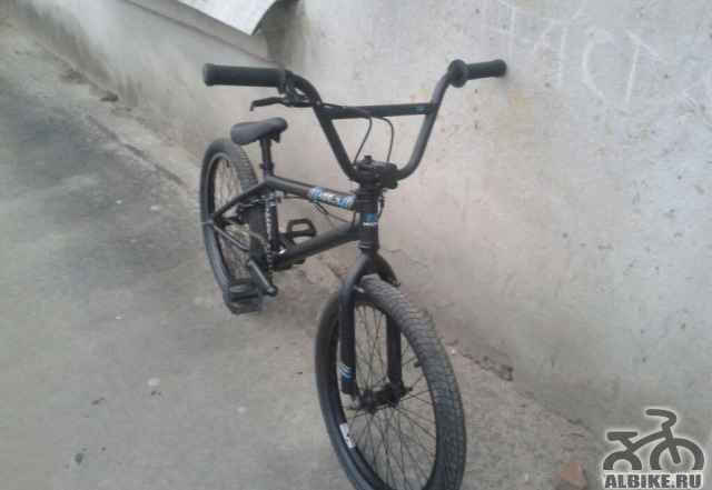 Bmx hero 100.3