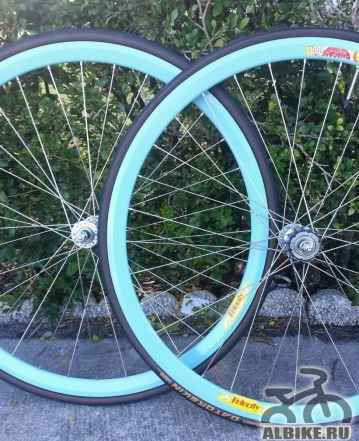 Колеса 700c - Campagnolo Record Pista