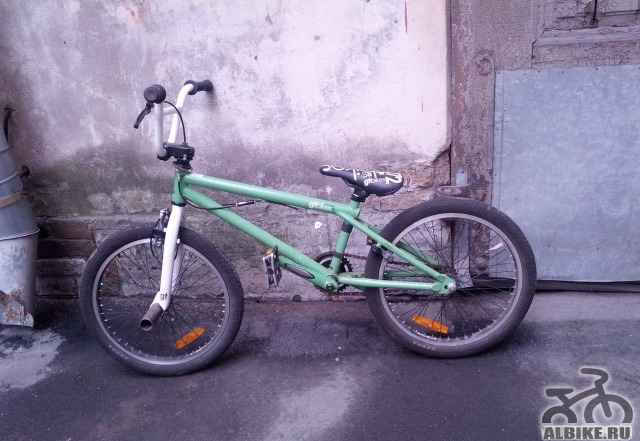 Продаю BMX giant