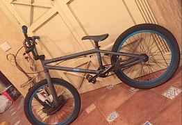 Велосипед BMX (катались 6 раз)