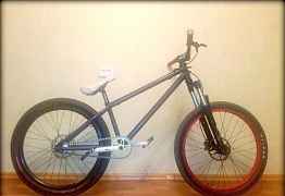 NS Suburban+ Rock Shox Sektor Гольд