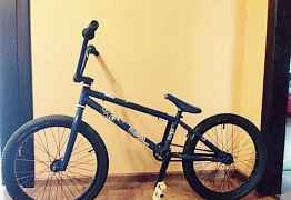 Продам BMX хорошем состоянии."