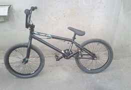 Bmx hero 100.3