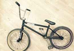 Продам Bmx (не комплит )