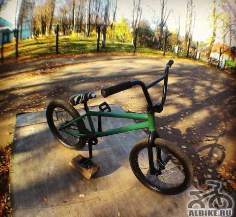 BMX, идеальный для начинающих и средних райдеров