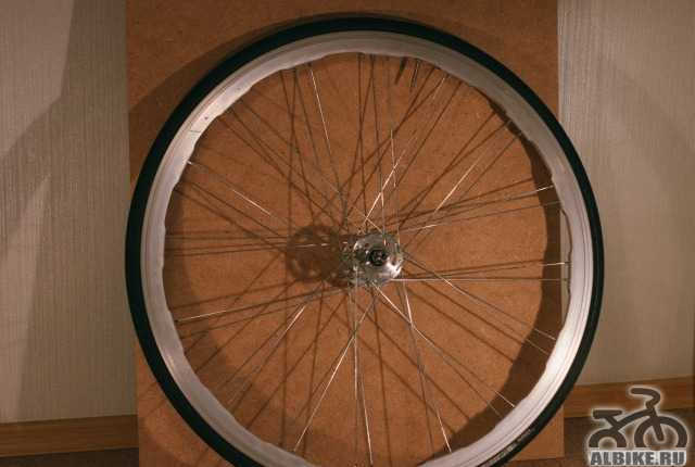 Колесо переднее для фикс гир велосипеда