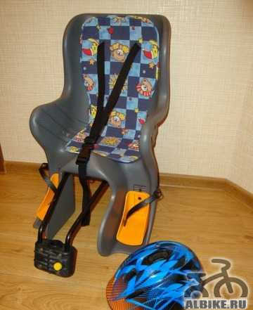 Детское велокресло (шлем в комплекте)