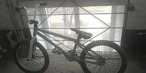 Bmx 7000