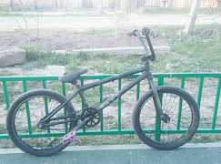 Трюковой велосипед bmx haro