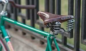 Brooks B67 Brown