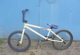 Продам BMX Mongoose торг уместен