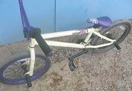 Продам BMX Mongoose торг уместен