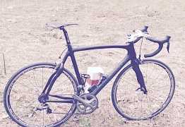 Велосипед шоссейный Pinarello di2