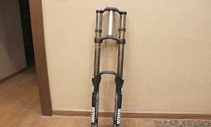 Вилка RockShox Domain R 200 мм