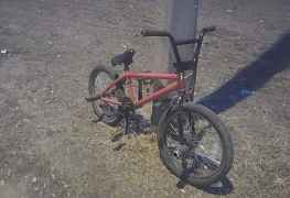 Продам haro bmx, 2 пеги бесплатно