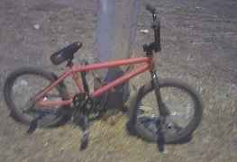 Продам haro bmx, 2 пеги бесплатно